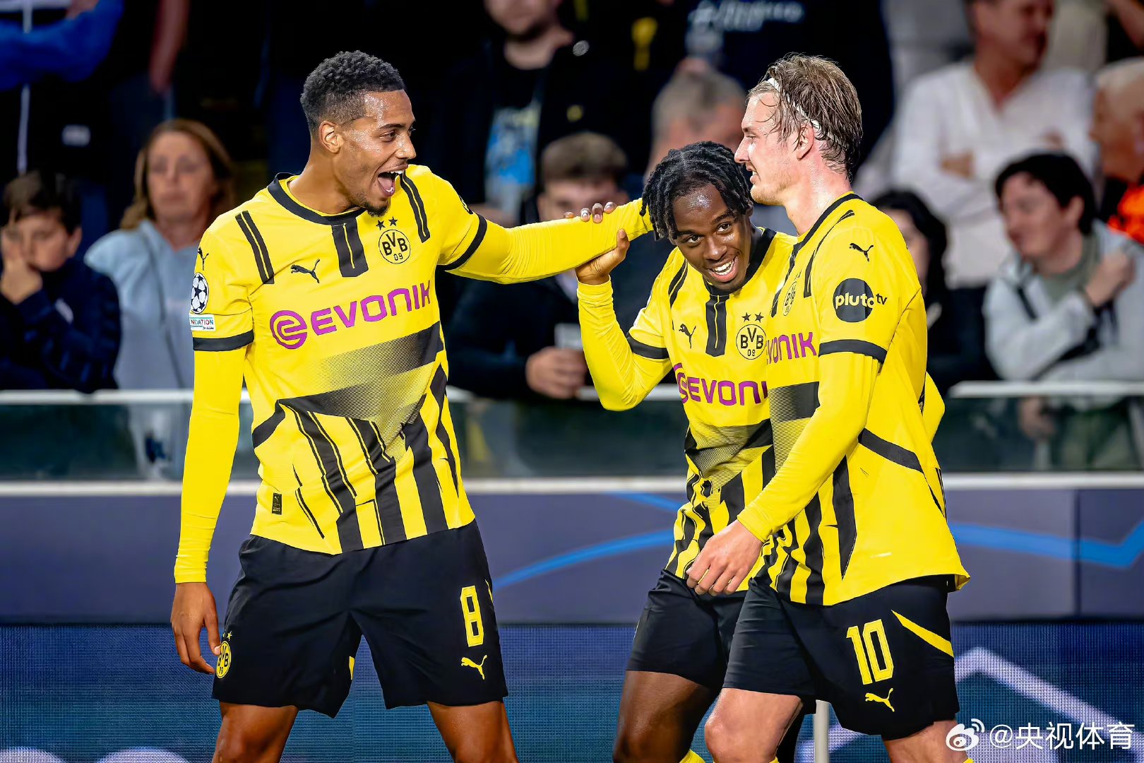 星空体育 -关于多特蒙德训练开放日，窗口期豪取连胜引欢呼，法甲在即，资深球员宣示担当的信息