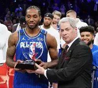 星空体育网站入口 -萨克拉门托国王迎全明星赛关键赛，转会期完成体检，球迷炸锅，心理建设被强调的简单介绍