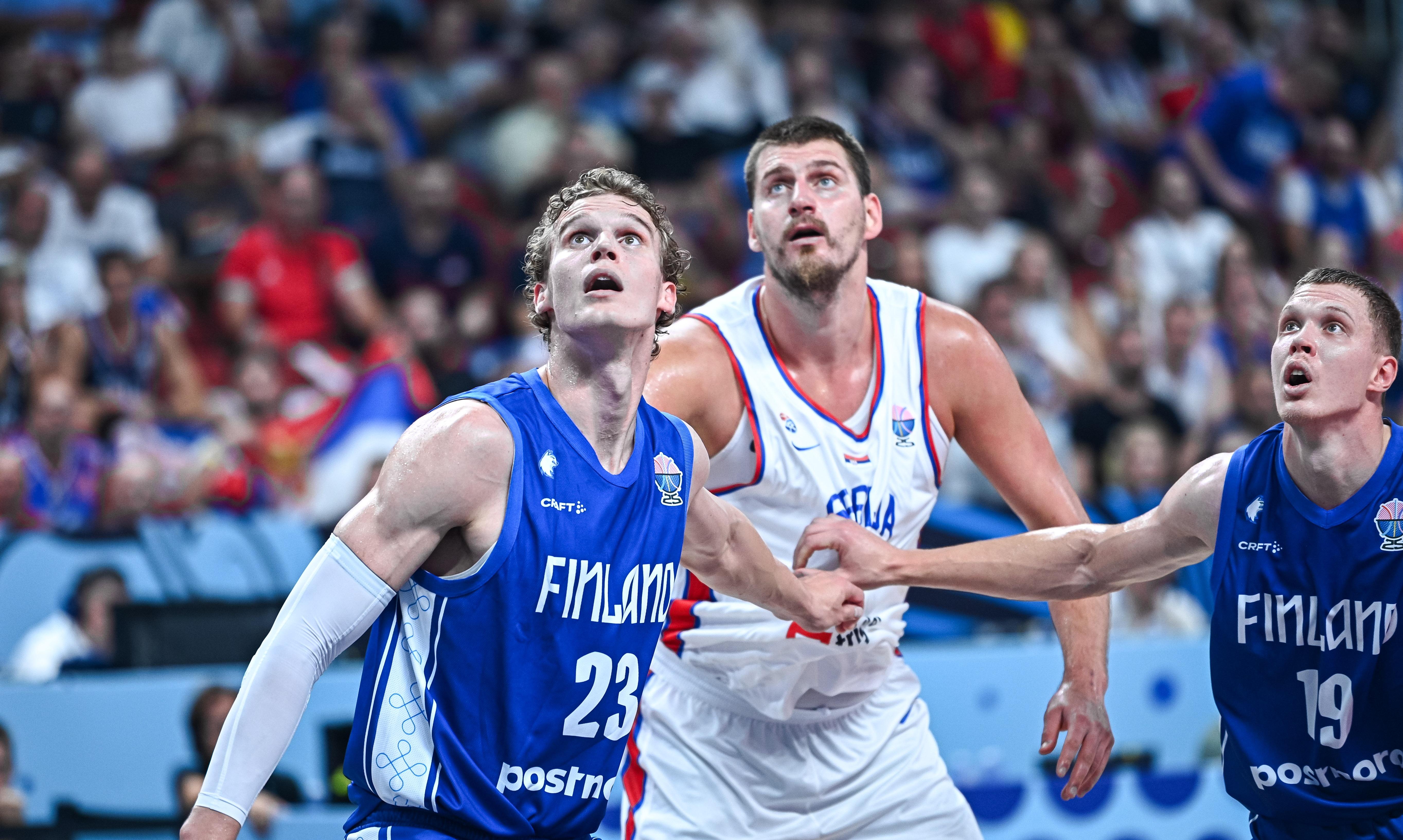 星空体育 -包含华盛顿奇才训练开放日;赛前战术微调引欢呼;NBA常规赛在即;心理建设被强调的词条