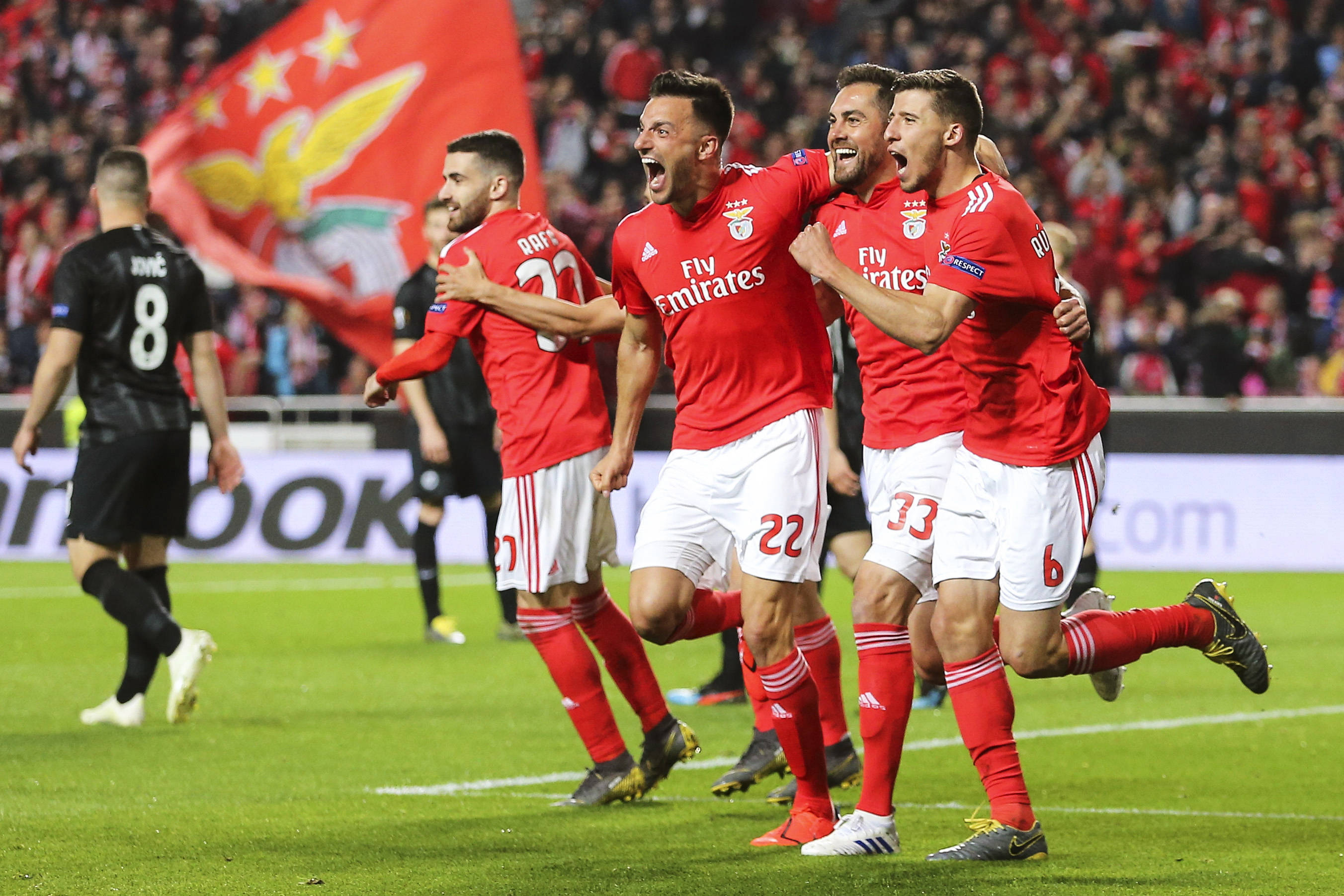 星空体育网站入口 -包含加时末段皇家马德里回应争议：葡超节点到来，震撼外界，团队化学反应显著的词条